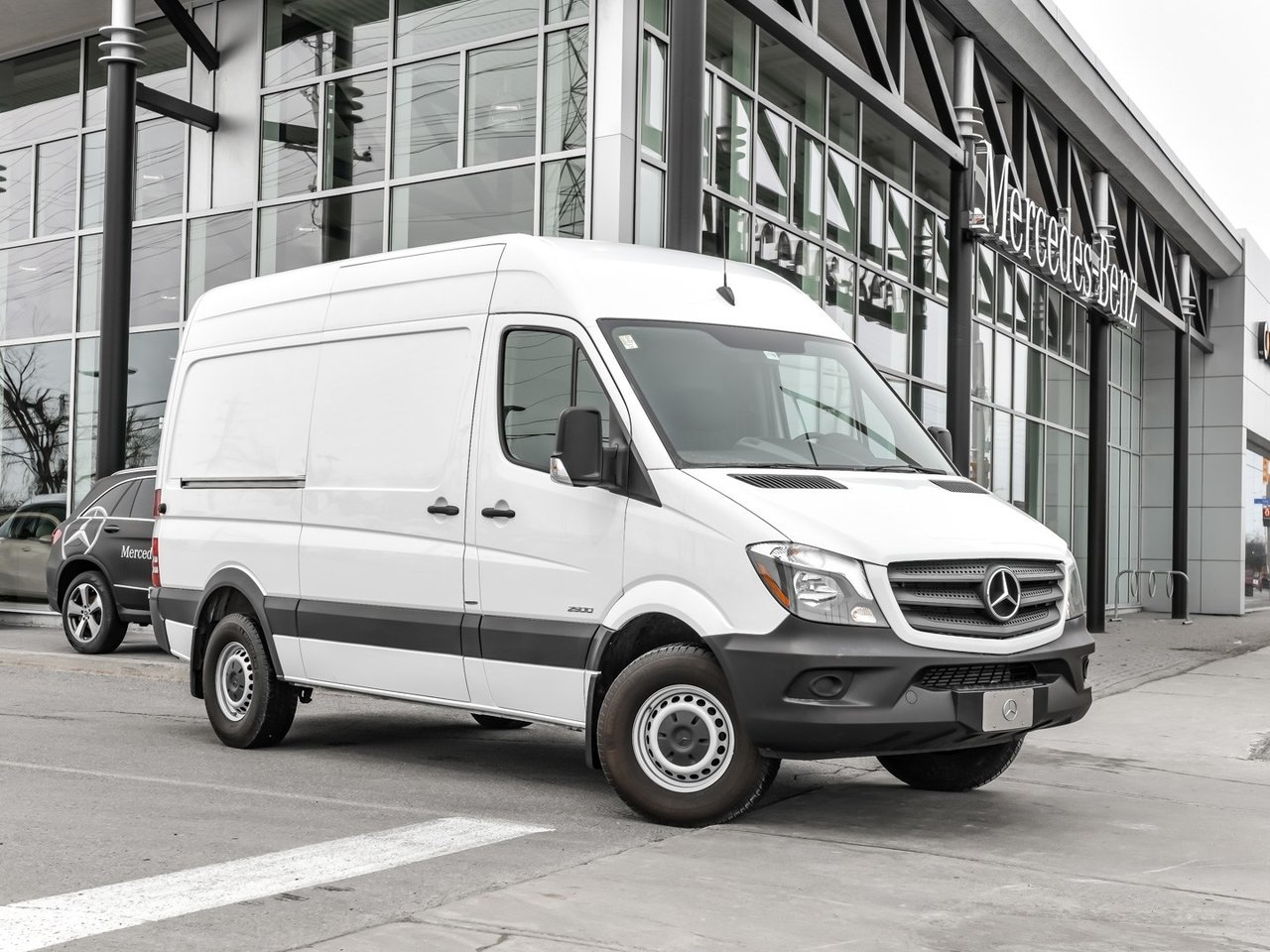 Pre Owned 2016 Mercedes Benz Sprinter 2500 Cargo V6 Pre Owned 2016 Mercedes Benz Sprinter 2500 Cargo V6 144